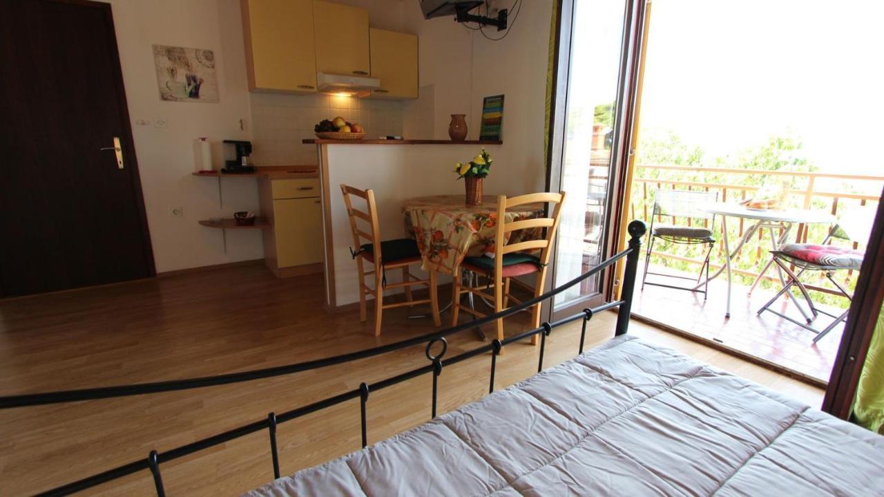 Apartments&Rooms Jelka Malinska Buitenkant foto